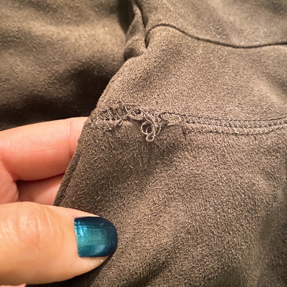 🌳 GIORGIA OLIVE GREEN SUEDE LONG SLEEVE TOP! - Picture 11 of 15